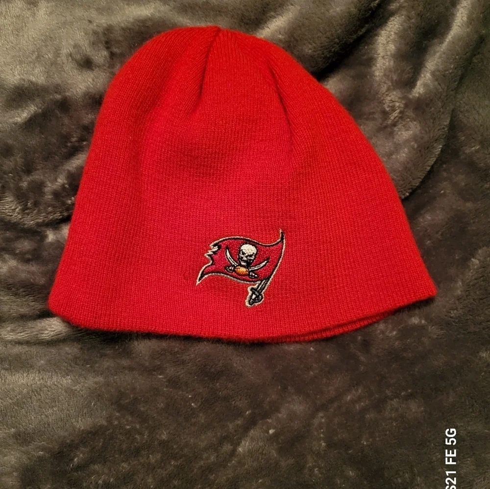 NFL RUSH ZONE TAMPA BAY BUCCANEERS BEANIE